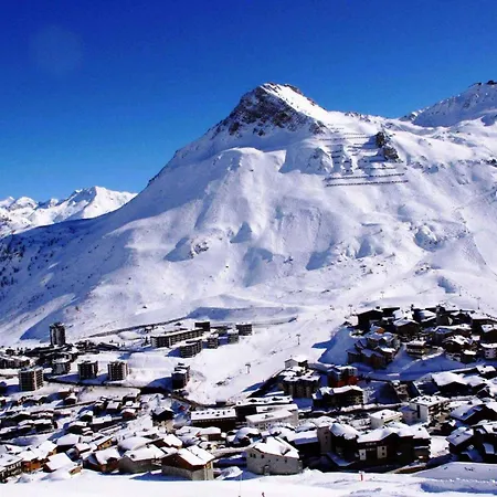 Glaciers - 2 Pieces Pour 5 Personnes 334 * Tignes
